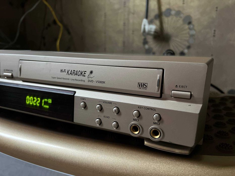 Hi Fi 6 head Samsung V5000K Stereo видеомагнитофон