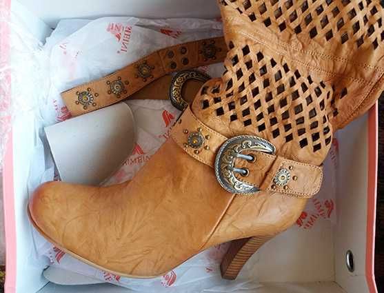 Сапоги из натуральной кожи  40 размер