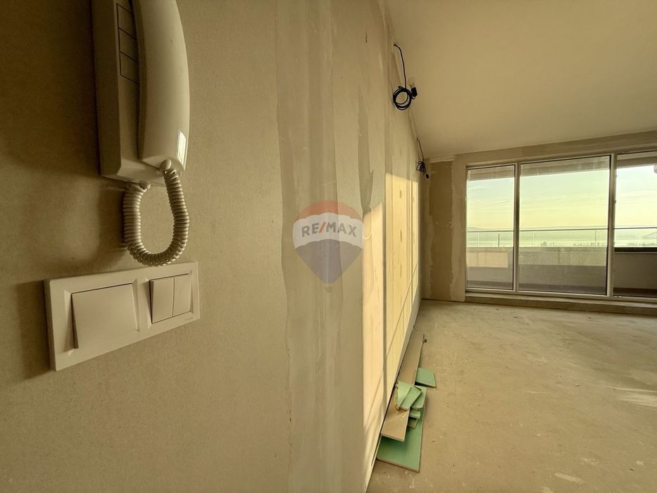 Продава се Двустаен апартамент в Варна, Трошево - 78 кв.м за 1144 €/кв.м - Снимка #1