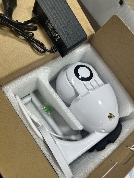 Компактна безжична управляема камера  CP05