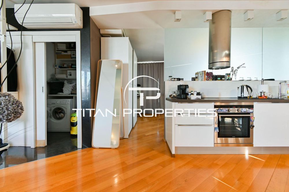 Продава се Двустаен апартамент в София, Кръстова вада - 155 кв.м за 1824 €/кв.м - Снимка #1