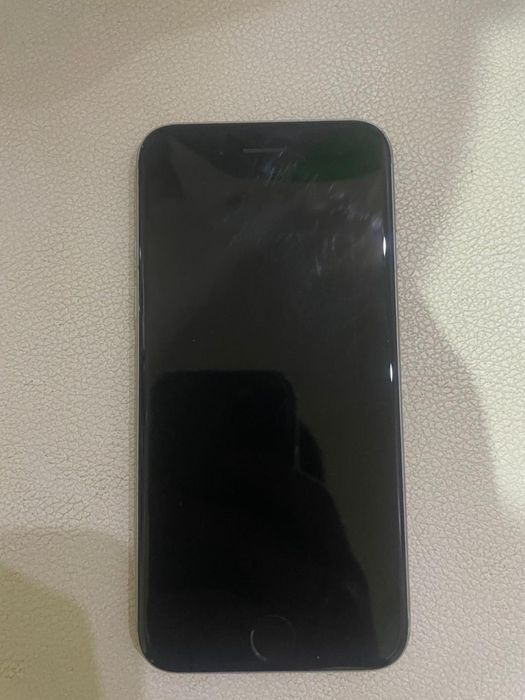 Iphone 6s в хорошем состояние