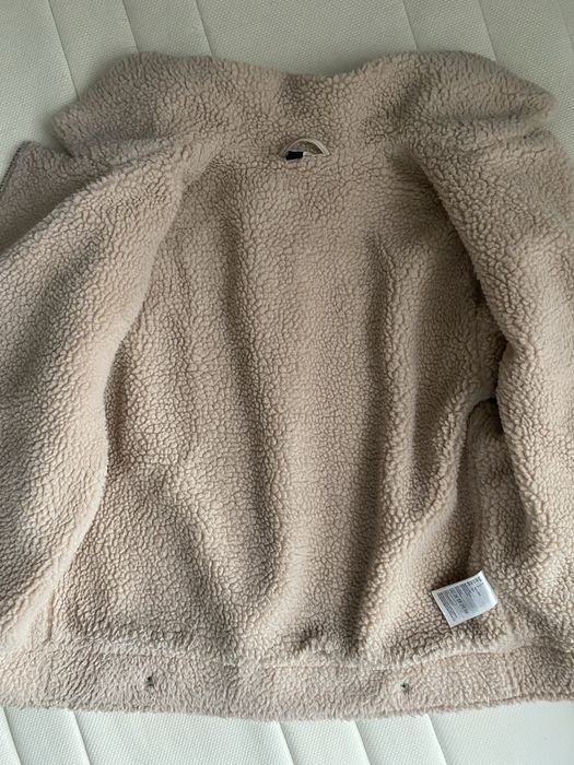 Лачено яке с мека подплата Н&М