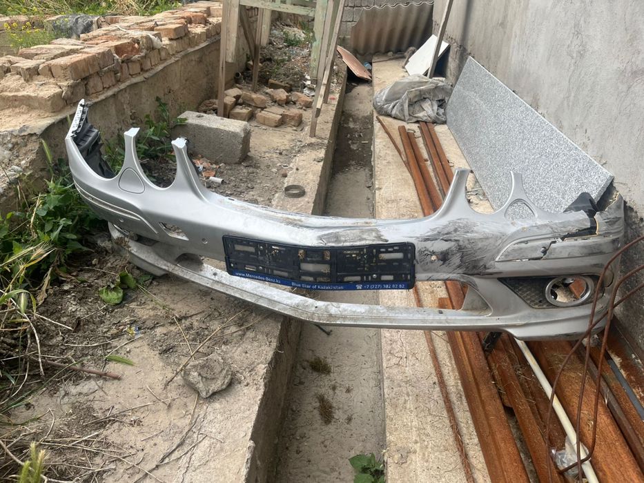 Бампер мерседес W211 E63 AMG