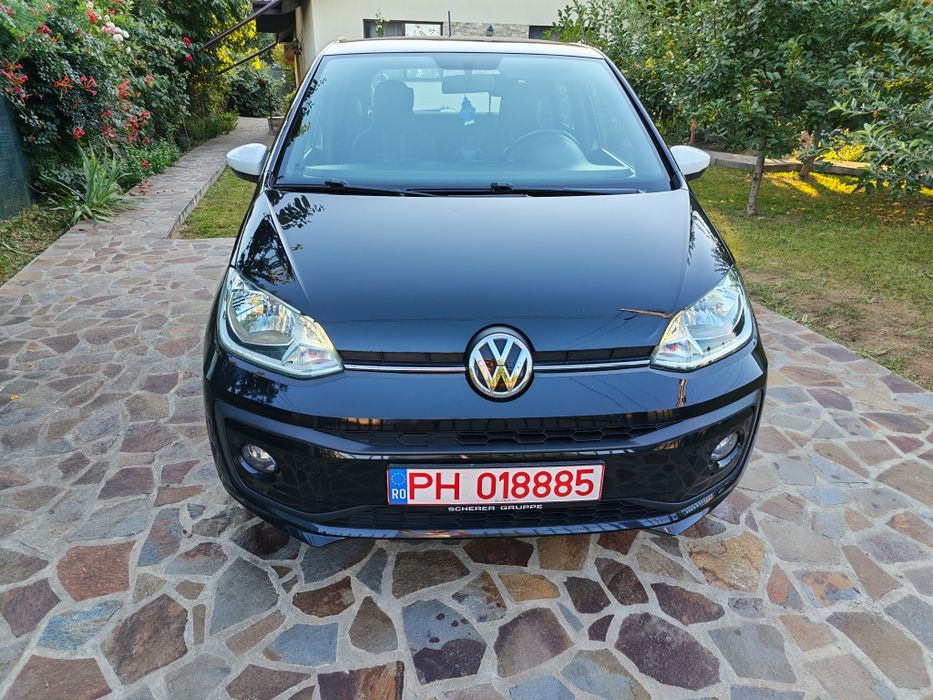 VW UP! Club facelift , an 2017, benzina, garantie