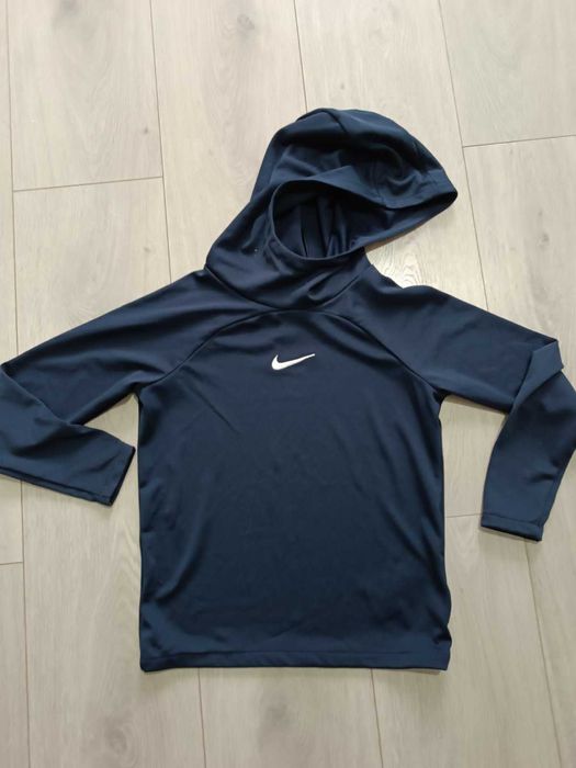 Детски тениски и панталони Nike