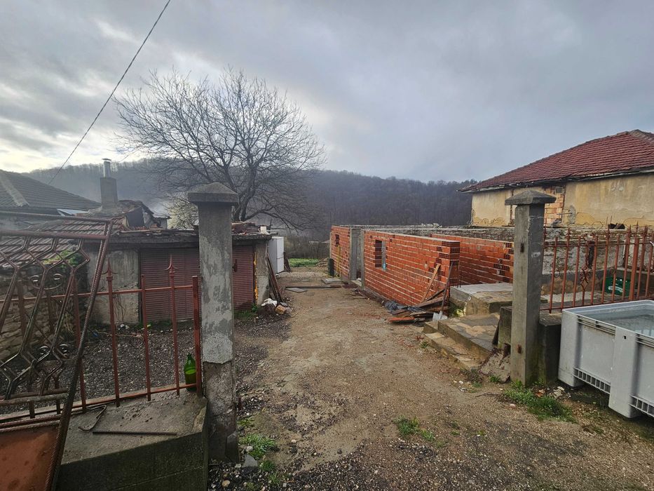 Продавам парцел в регулация в Гр.Габрово