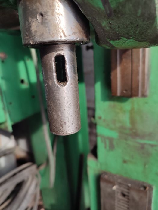 Сверлильный станок модель 2118