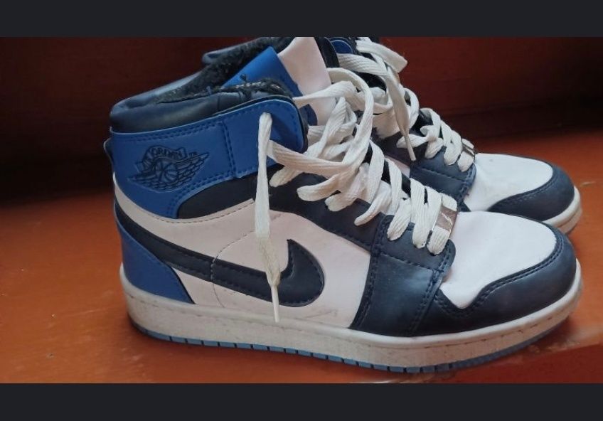 Куртка зимняя на 10-12лет