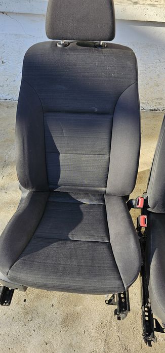 Салон за BMW E61. Черни кожени кори E60 / E61