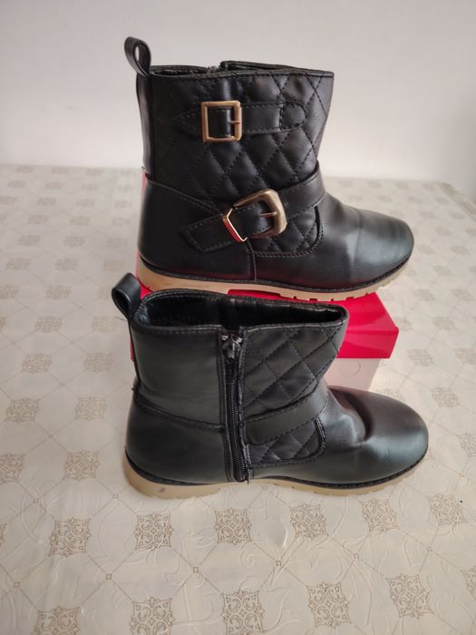 Ghete pentru fete M 36