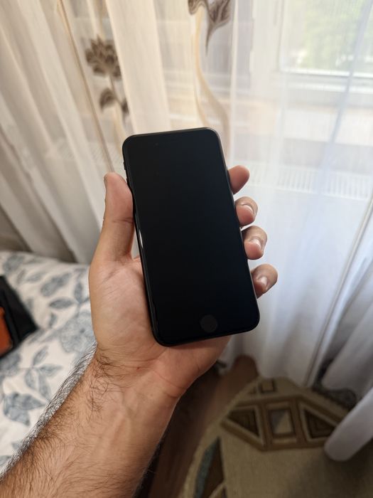 iPhone SE 3 Blue Piese impecabil