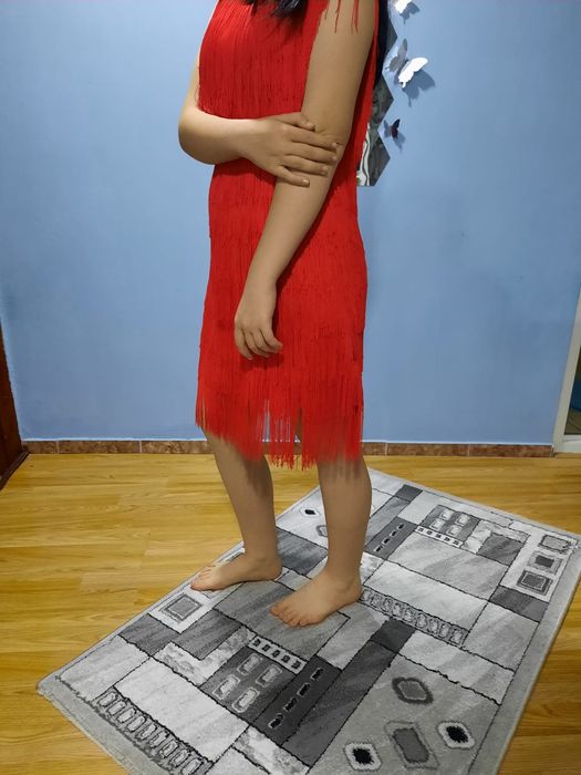 Rochie in franjuri cu maneca scurta