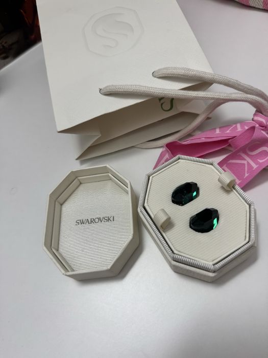 Бижута на Swarovski с гаранция