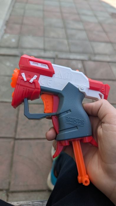 Pistol Nerf fara gloanțe