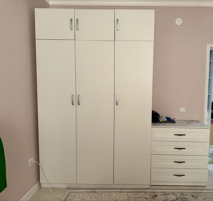 Шкаф и диван трансформер