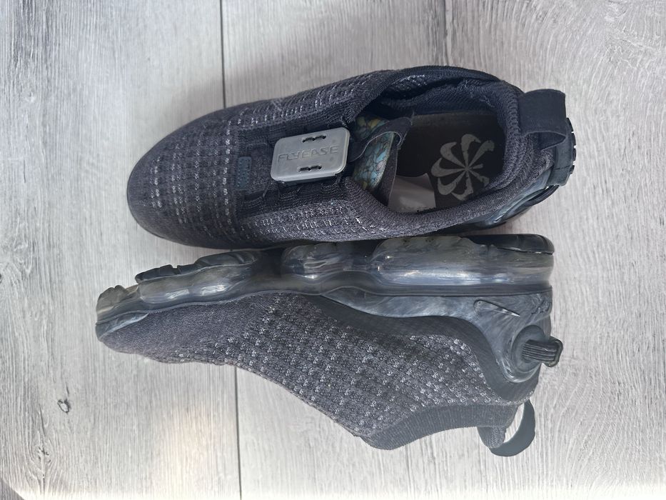 Оригинални маратонки Nike Air VaporMax Flyknit – Унисекс модел, 38,5 номер, черен цвят