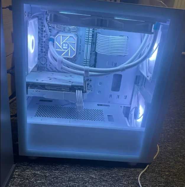 Геймърски Компютър Ryzen 7 / RTX 3060 12gb