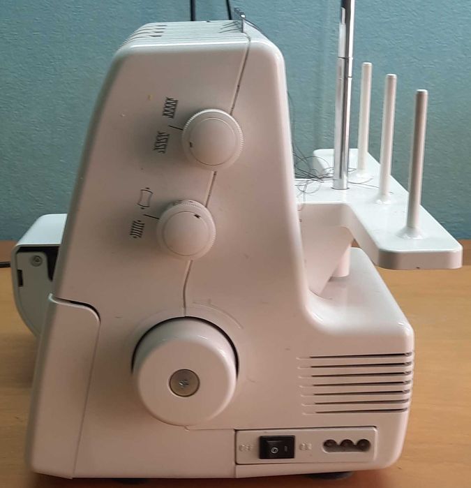 Оверлок JANOME MOD. RE73