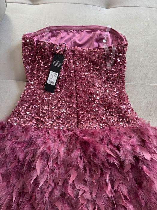 Fashion nova рокля