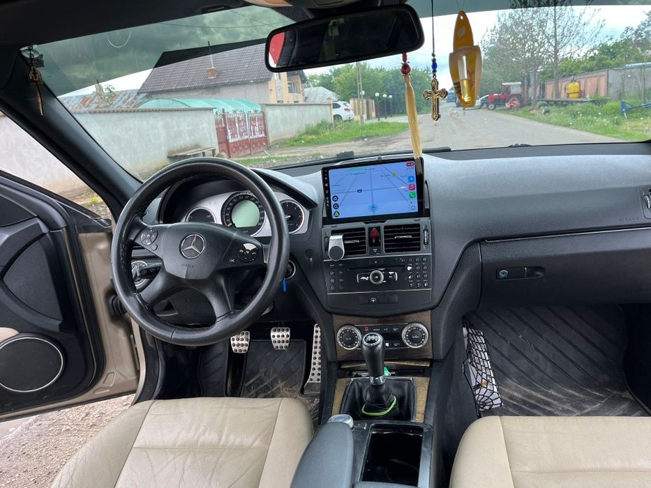 Vând Mercedes C200 Avantgarde