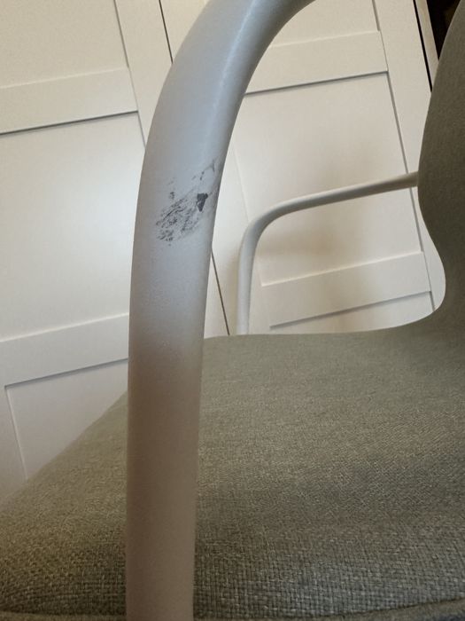 Стол ikea Langfjall почти нов