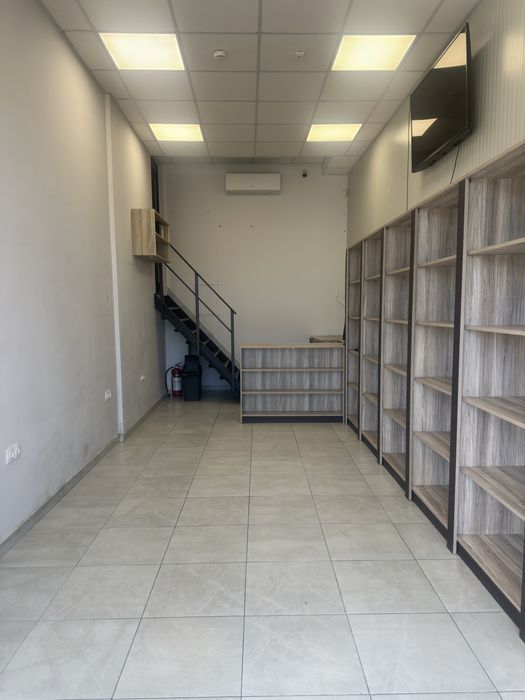 Дава се под наем Магазин в Костенец - 30 кв.м за 300 € - Снимка #4