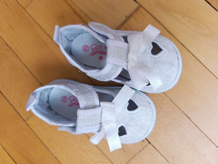 Нови и запазени детски обувки