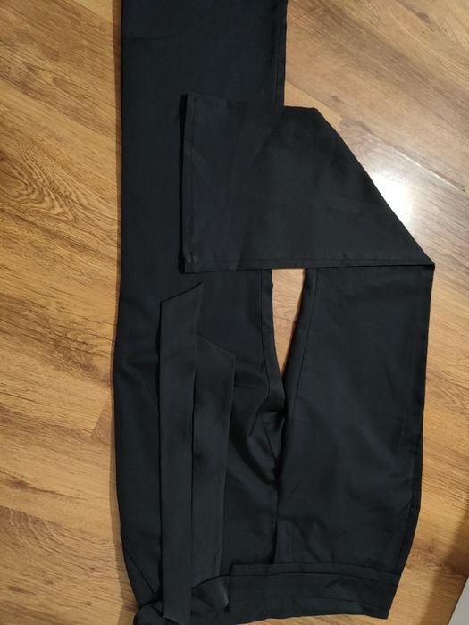 Pantaloni  Cinque  Guess diverse