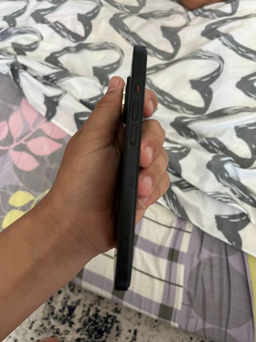 Iphoneee      15