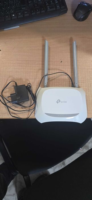 Рутер TP-Link TL-WR840N, 300Mbps, 2.4Ghz, Wireless-N, 4xLAN, 1xWAN