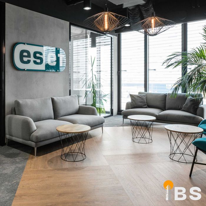 Модульное LVT-покрытие для бизнес-центров