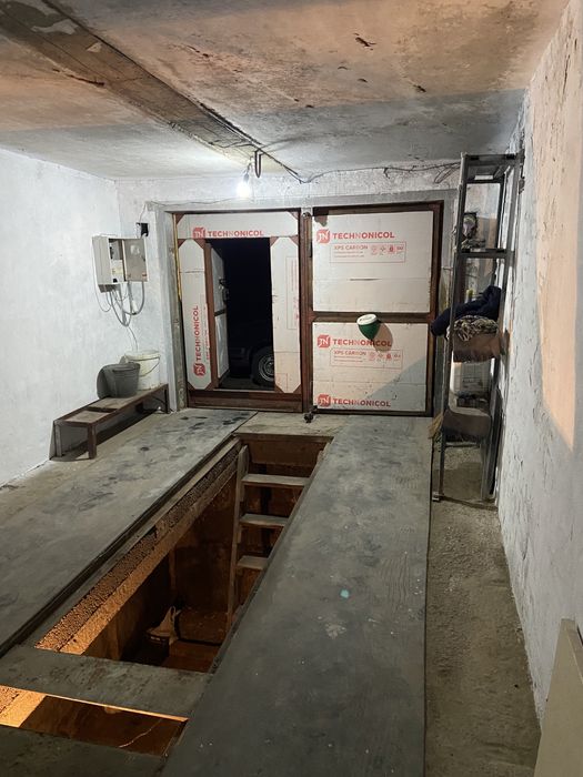 Продам гараж на КШТ