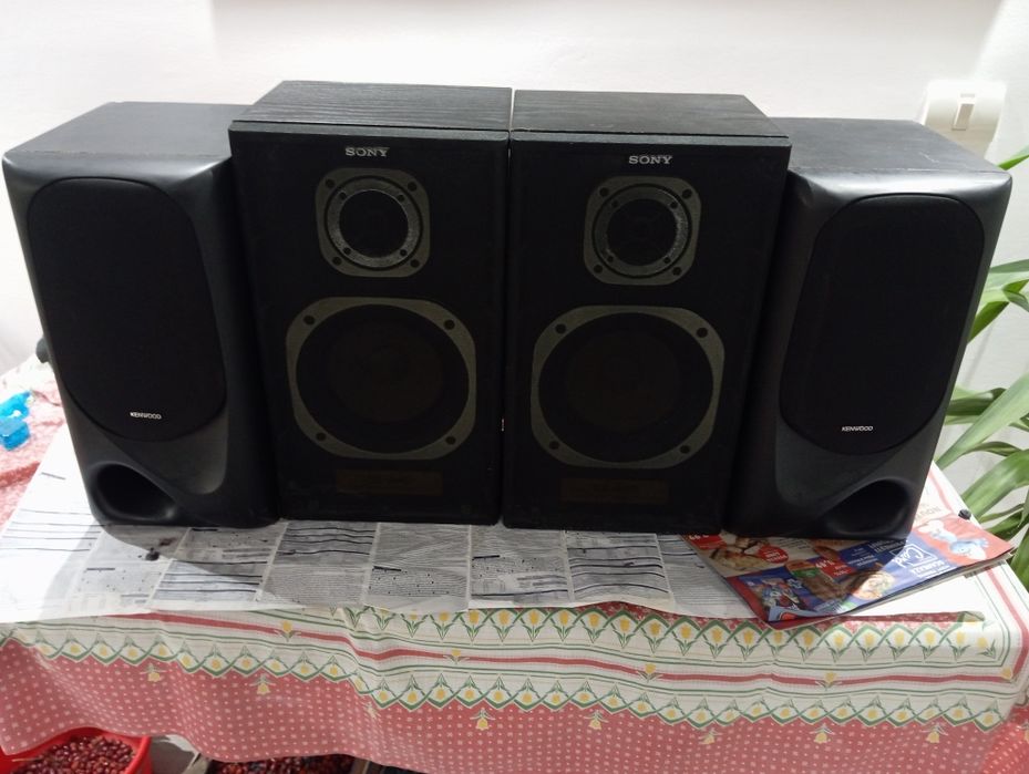 Vând boxe Sony 50w 6ohm și Kenwood 60w 6ohm stare bună de funcționare