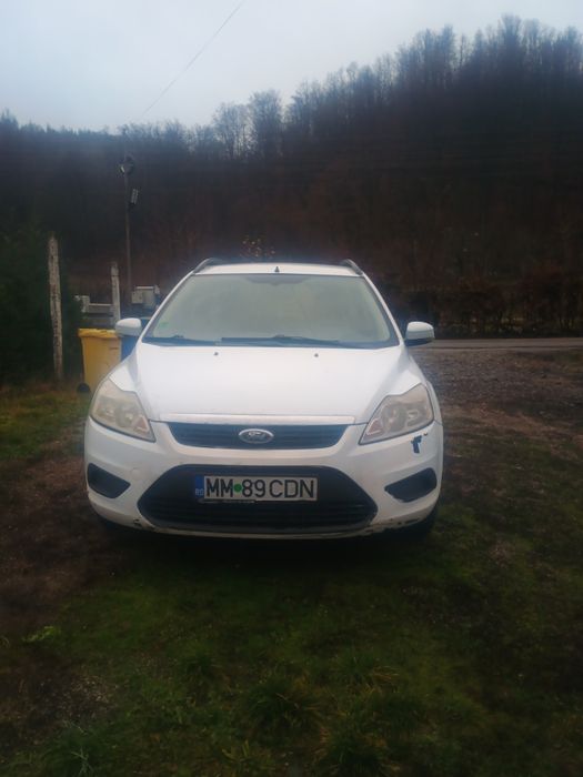 Vând Ford focus.