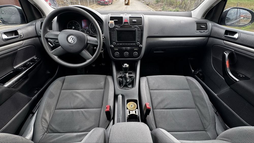 Volkswagen Golf 5 1.9 TDI 105CP