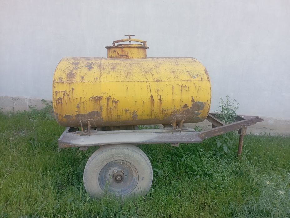 Продам систерну 2.5т