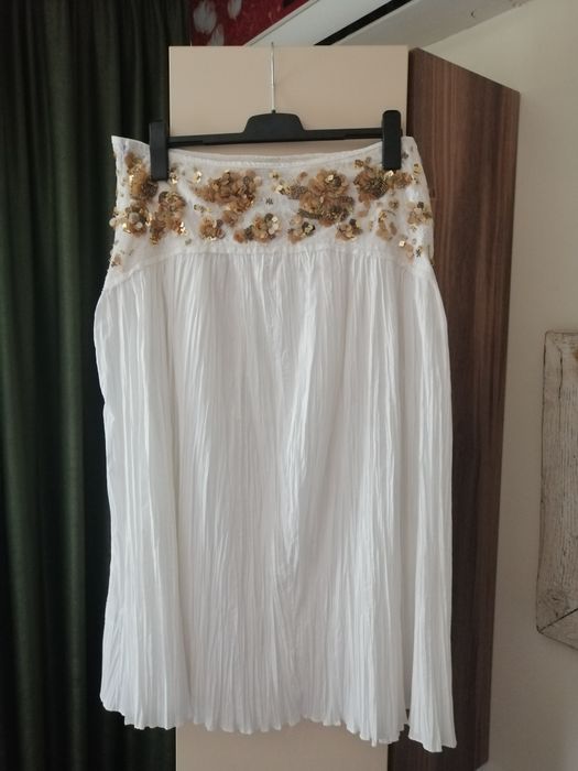 Fusta bijuterie Zara