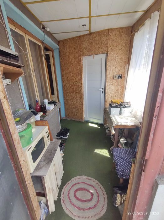 Продавам етаж от къща в Първомай