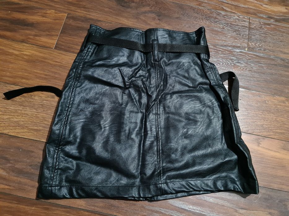 Дамска кожена пола Negative