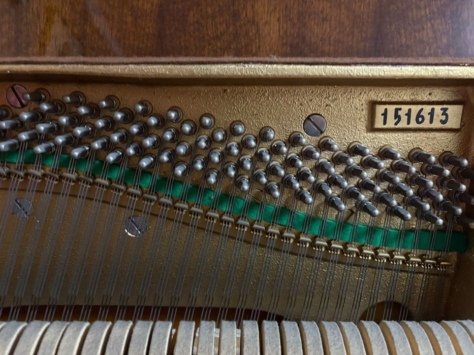 Продам пианино Weinbach