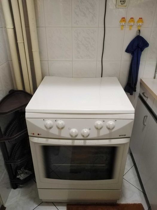 Печка-Gorenje и абсорбатор-AEG