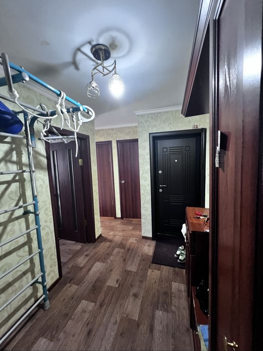 Продам трехкомнатную