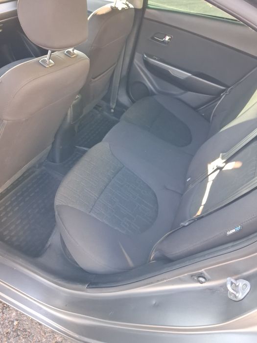 Kia Rio 1.6 бензин