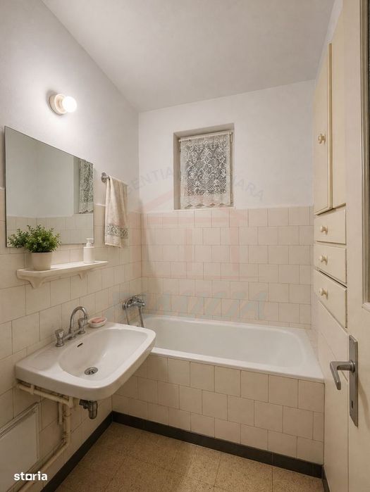 Apartament luminos, 2 camere semidecomandate, parter – Parfumul Teilor