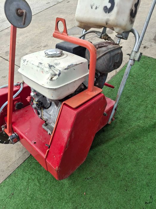 Бензинов фугорез - Honda