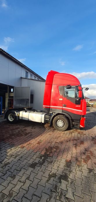 Cat tractor iveco si semiremorca sommer