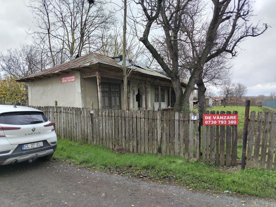 Vând teren intravilan 1000 ,pregătit pentru vânzare  .