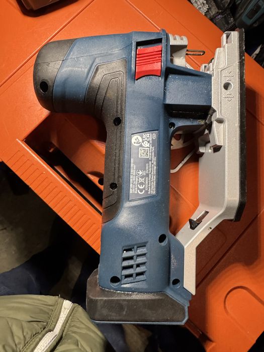 Pendular Bosch GST 18V 155 SC