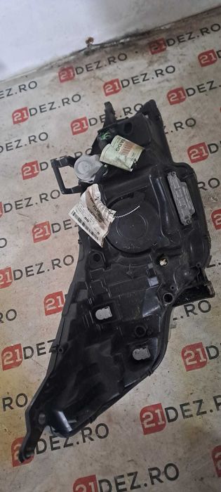 Faruri complete / Far stanga si Far dreapta pentru Peugeot 508 Xenon si LED anul 2014 , pretul afisat este per bucata